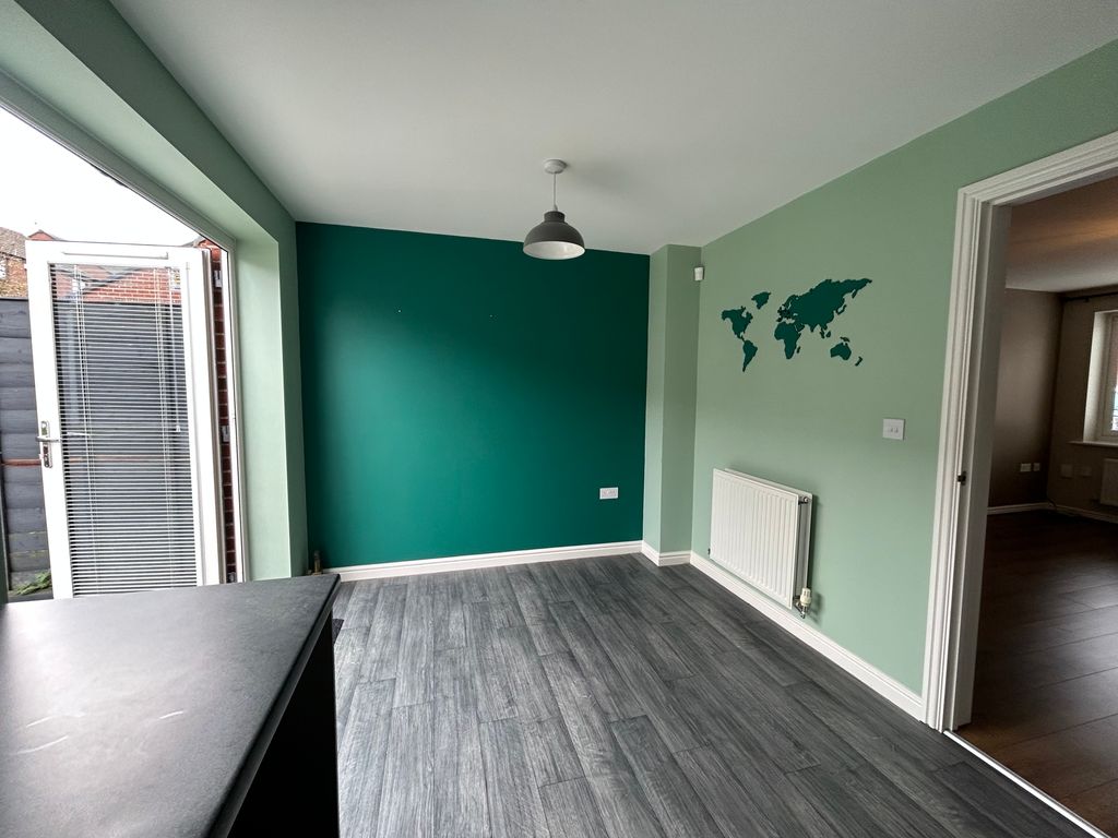 Property photo 3 of 11 Image