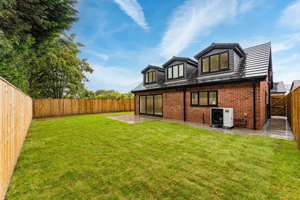 Property photo 3 of 32 15658910