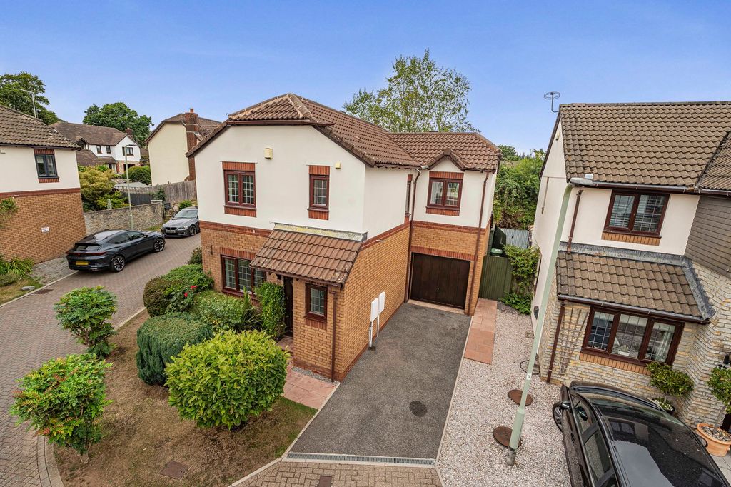 Property photo 1 of 25