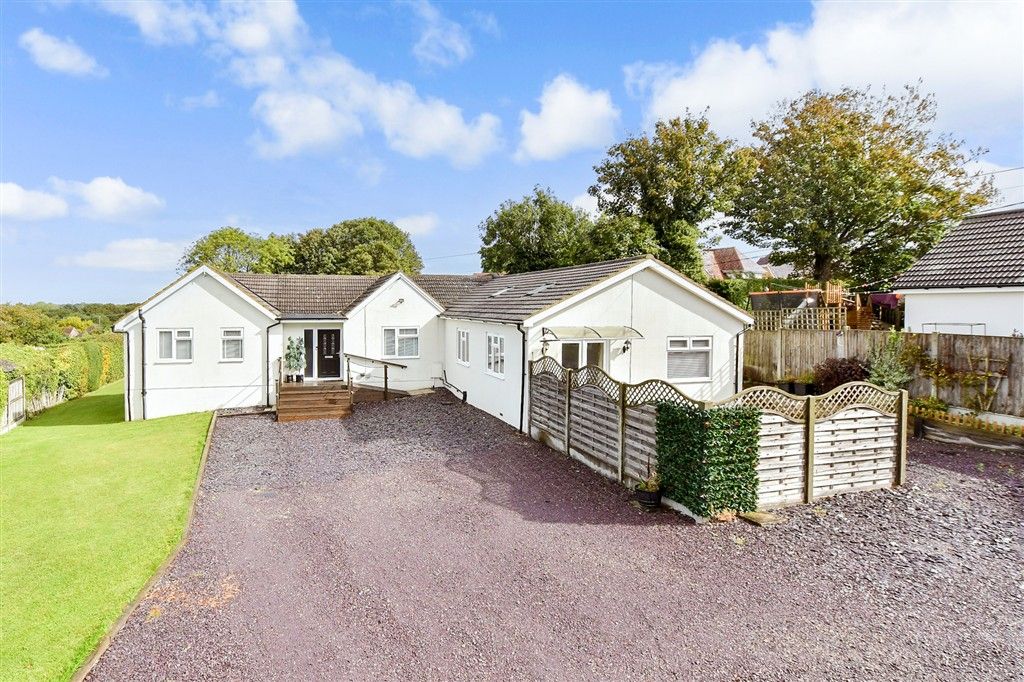 Property photo 1 of 15 External (Brochure)