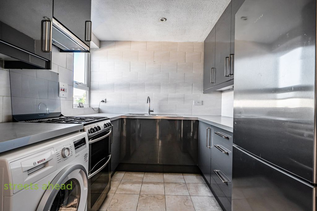 Property photo 2 of 19 521d961c-4Fec-479...