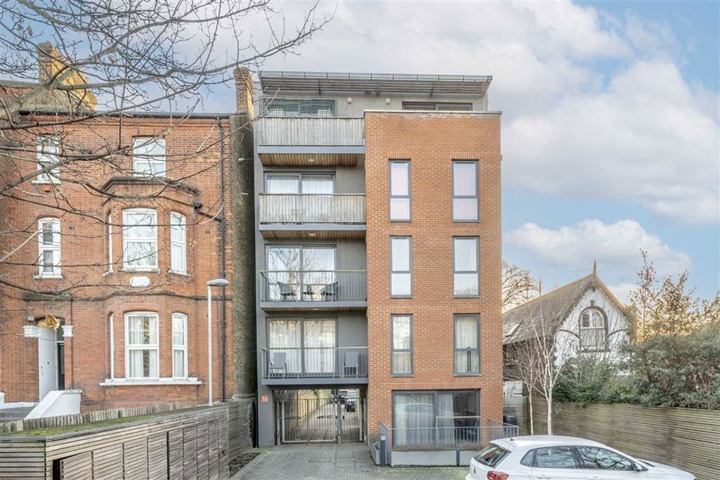 Property photo 1 of 8