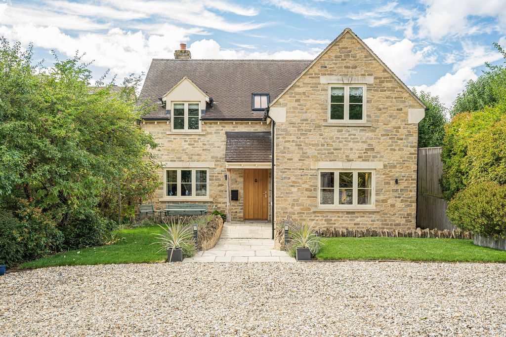 Property photo 1 of 34
