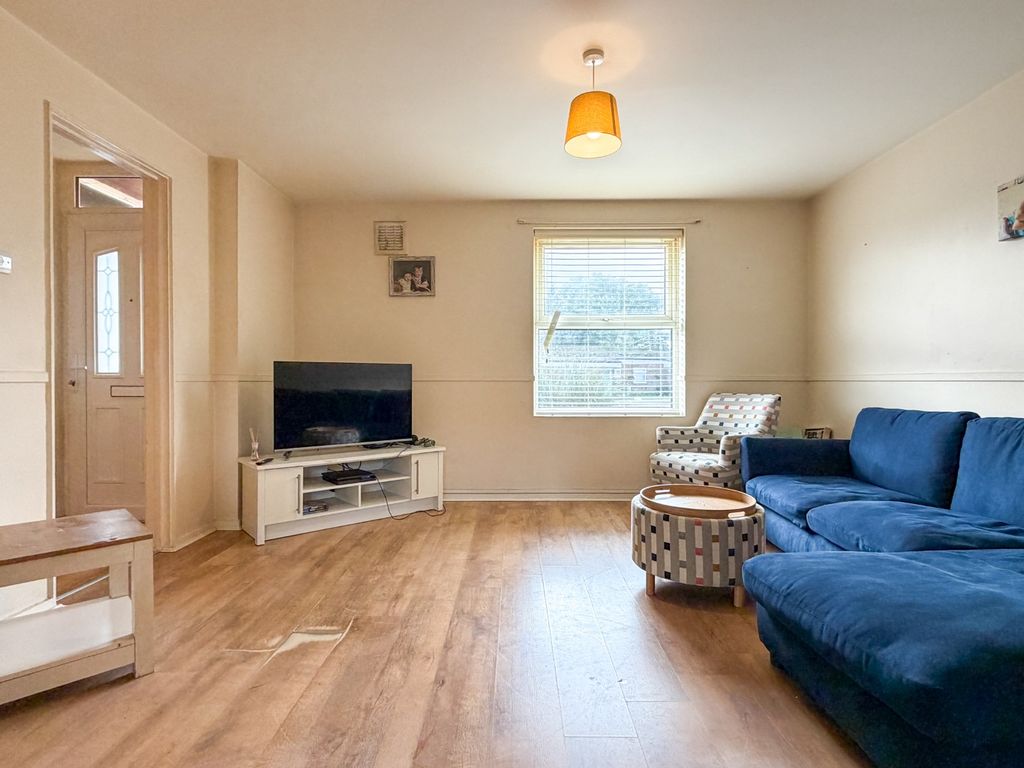 Property photo 2 of 14 5428114