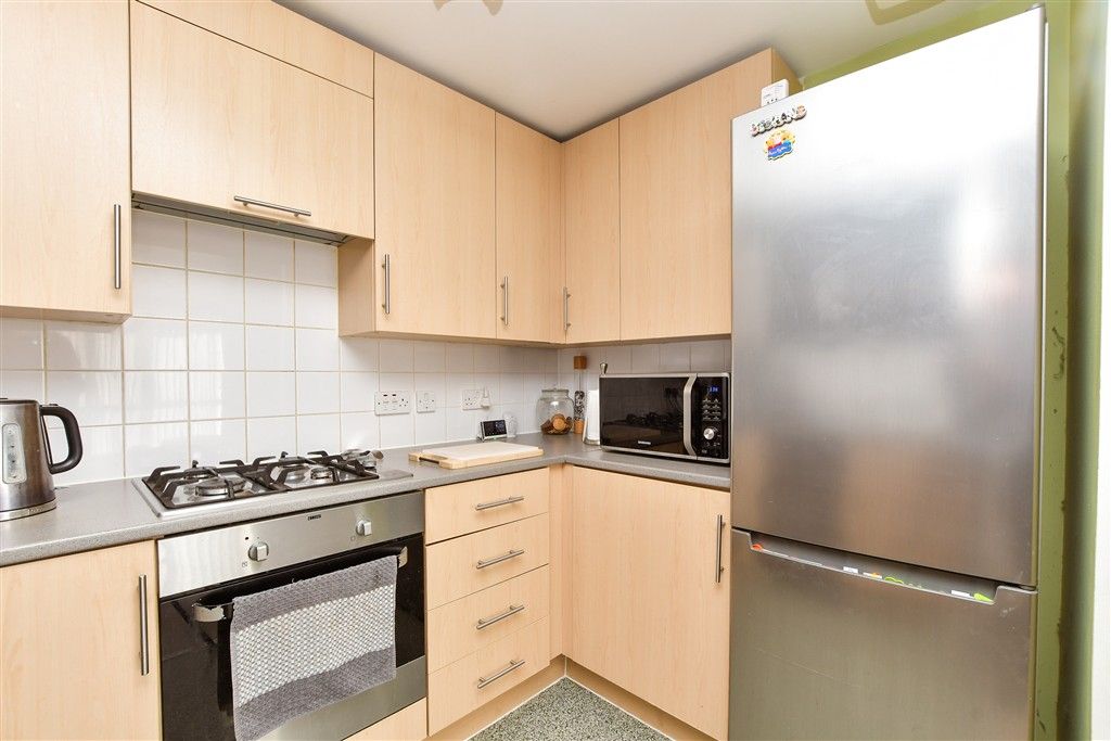 Property photo 1 of 8 Kitchen