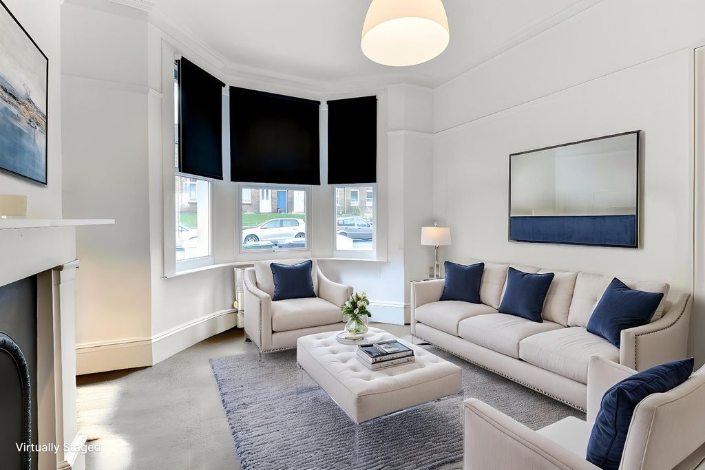 Property photo 2 of 20 5004972