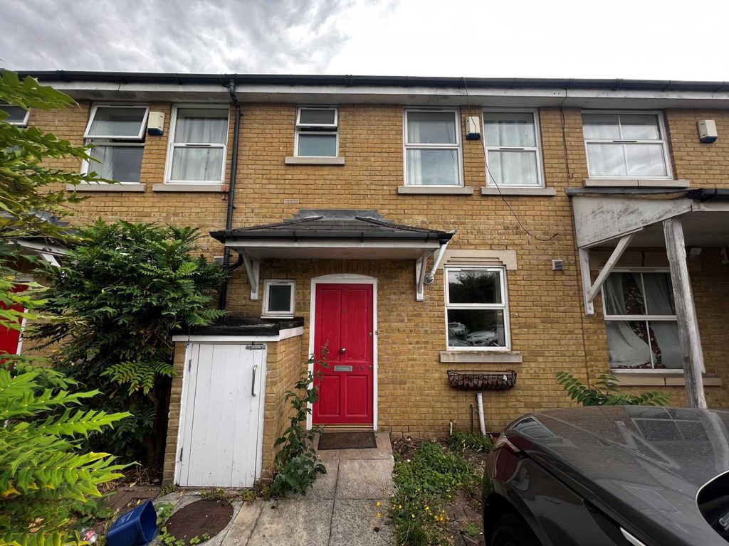 Property photo 1 of 11