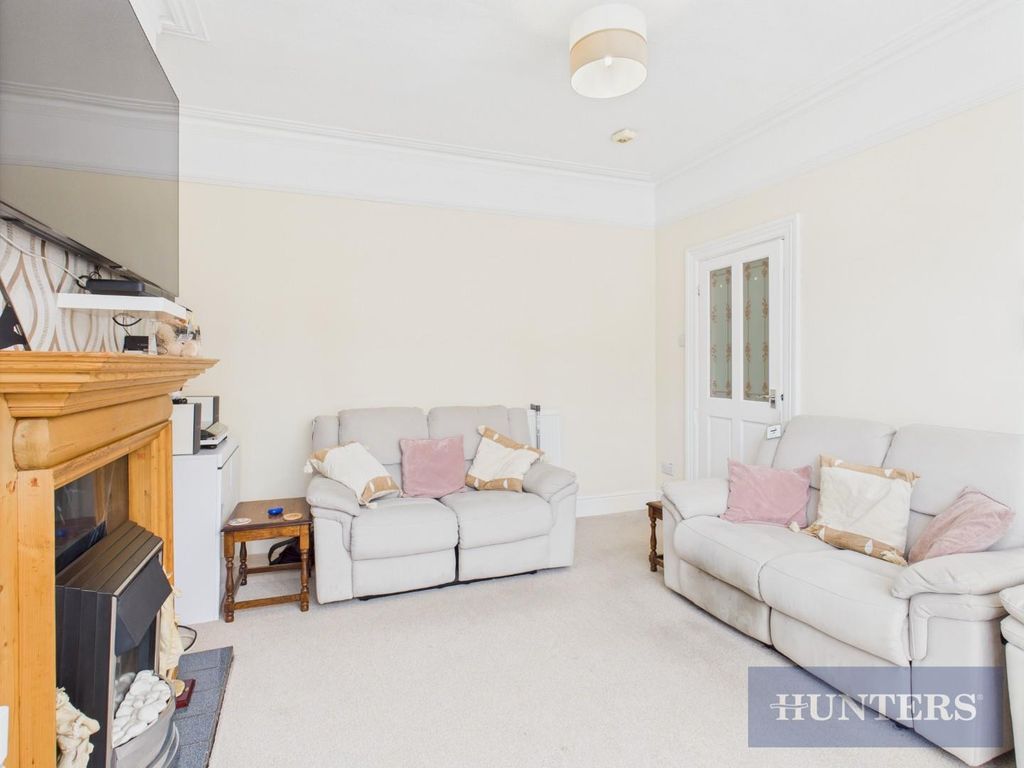 Property photo 3 of 23 Cam05316G0-Pr0110-Still032.Jpg