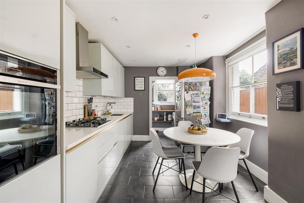 Property photo 3 of 39 Bf1A5694.Jpg