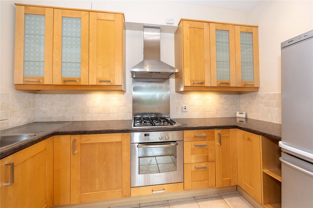 Property photo 3 of 7 Picture No. 02