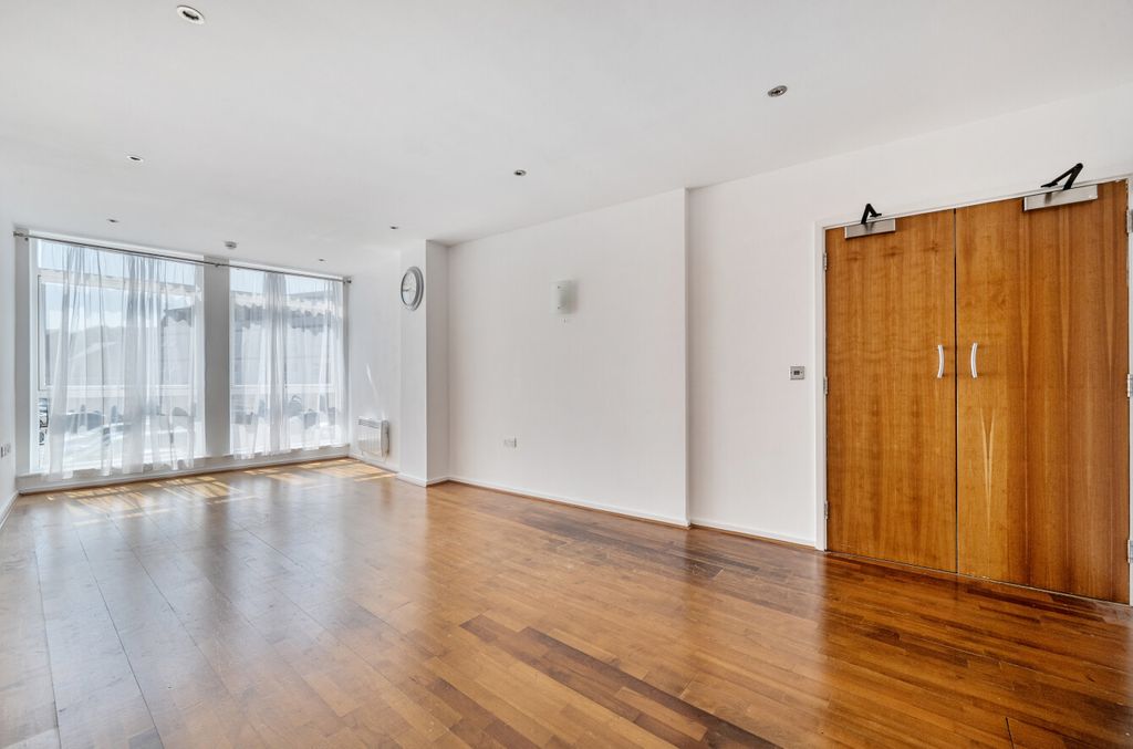 Property photo 2 of 12 2