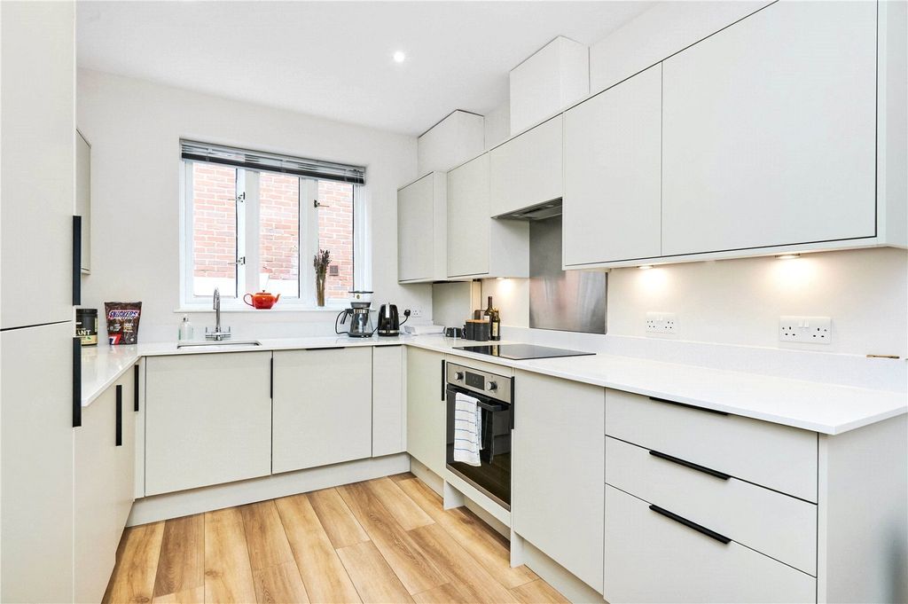 Property photo 3 of 13 Kitchen