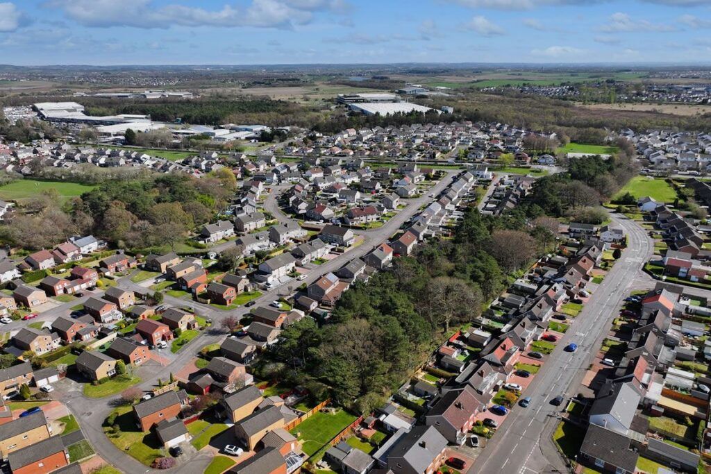 Property photo 1 of 8