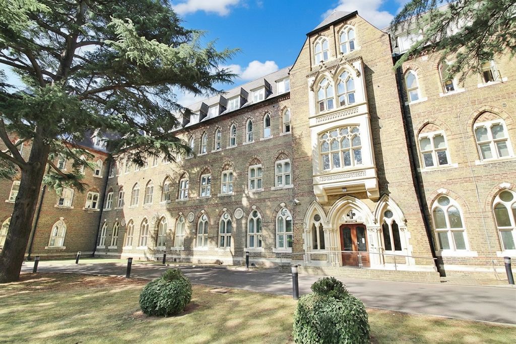 Property photo 2 of 11