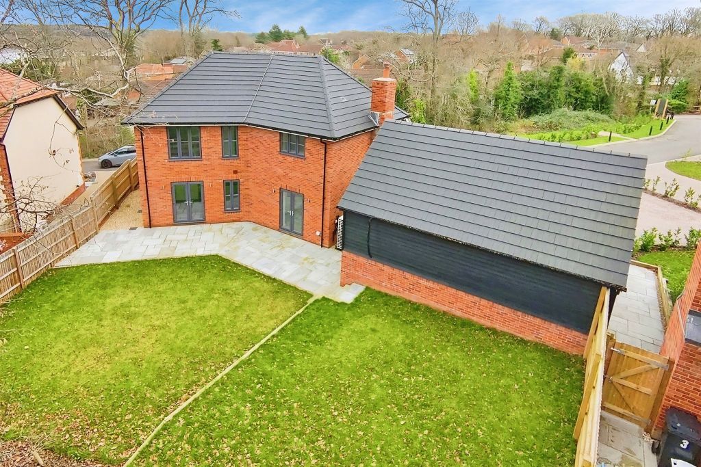 Property photo 2 of 11