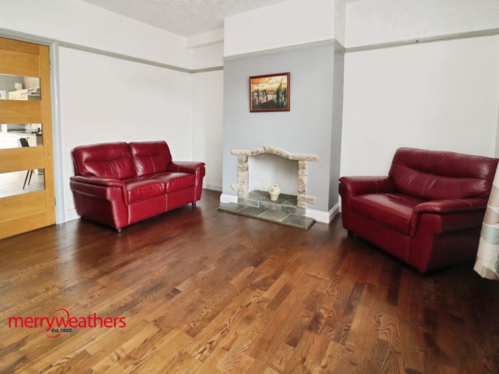 Property photo 2 of 22 Lounge