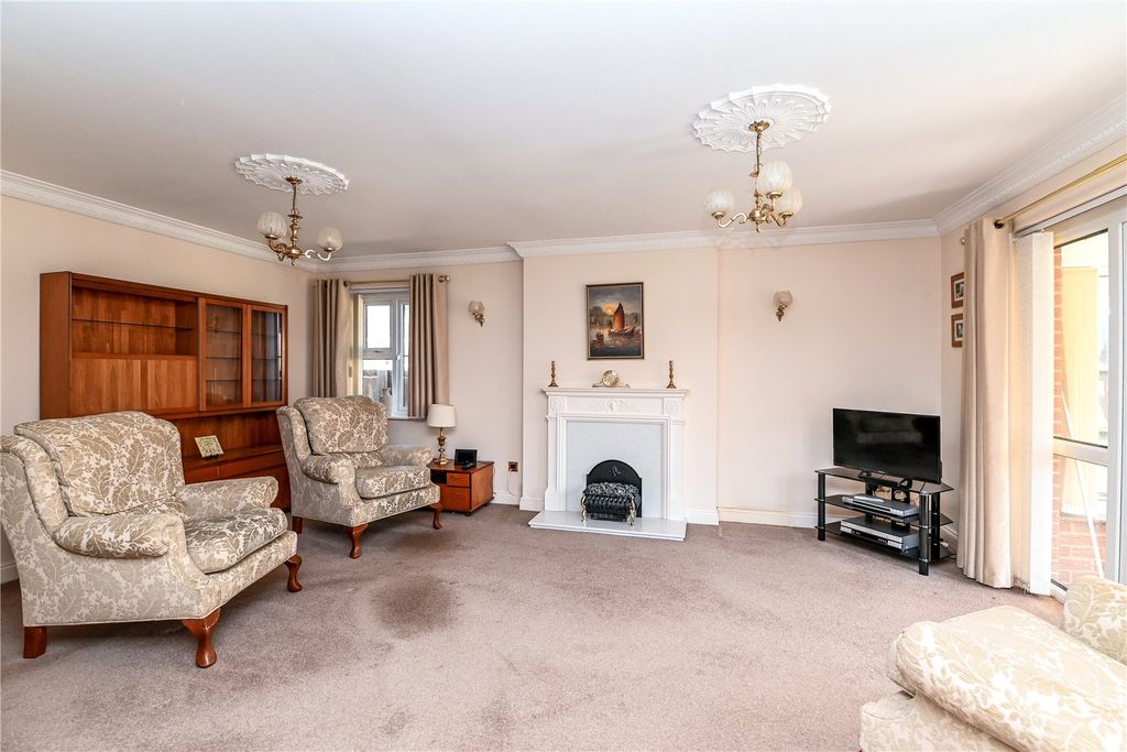 Property photo 2 of 15 Picture No. 19