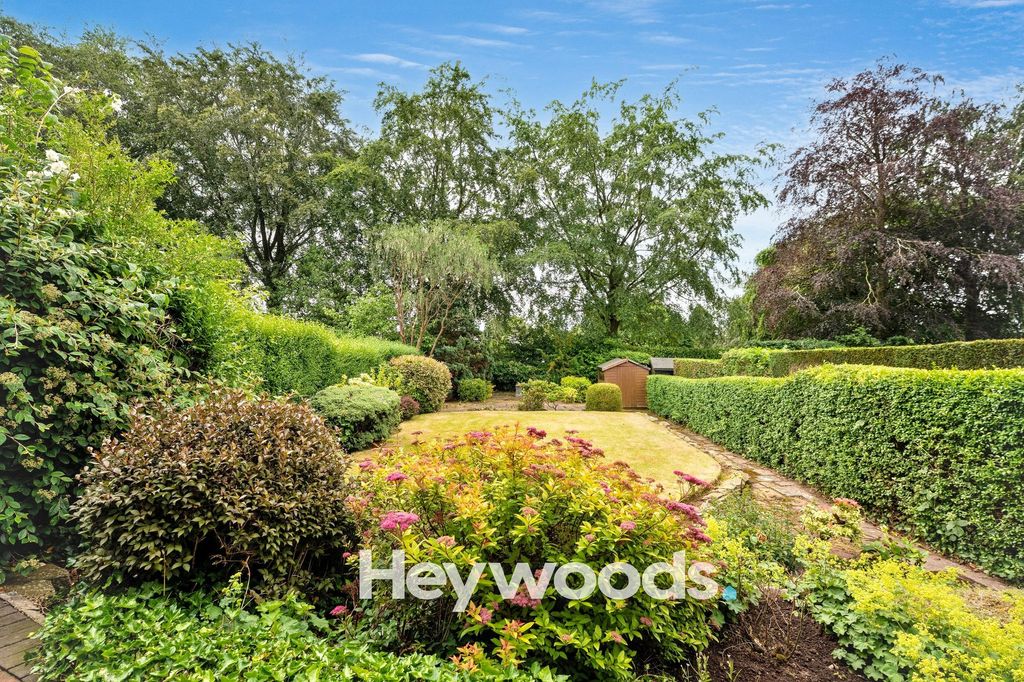 Property photo 2 of 36