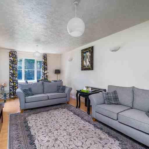 Property photo 3 of 4