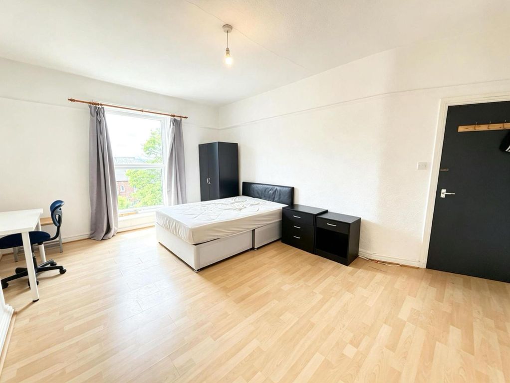 Property photo 1 of 4