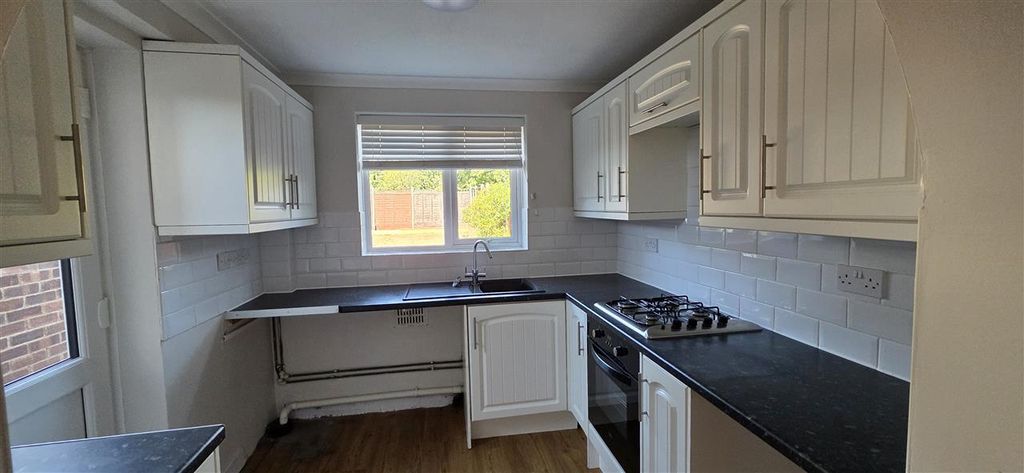 Property photo 3 of 13 Kitchen/Diner
