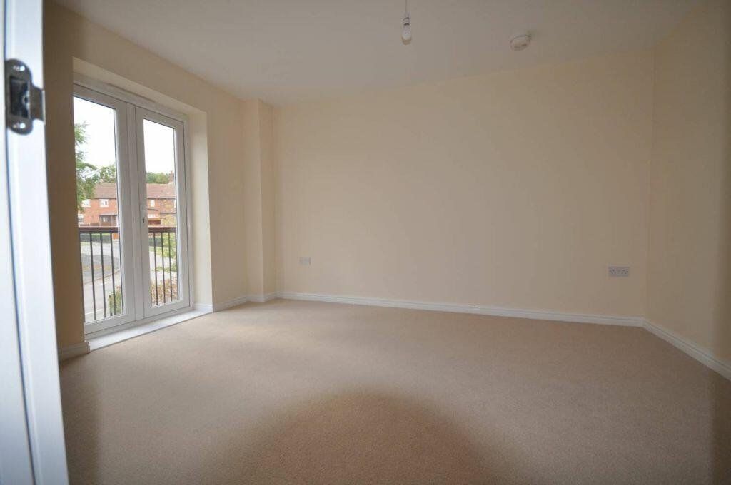 Property photo 2 of 10 Picture No. 11