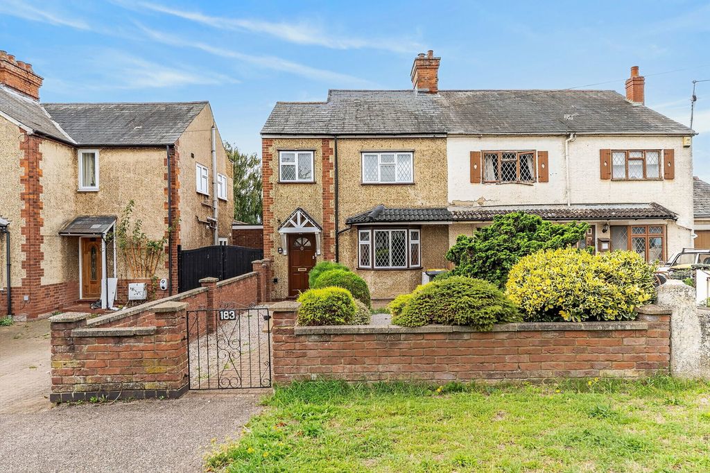 Property photo 1 of 39