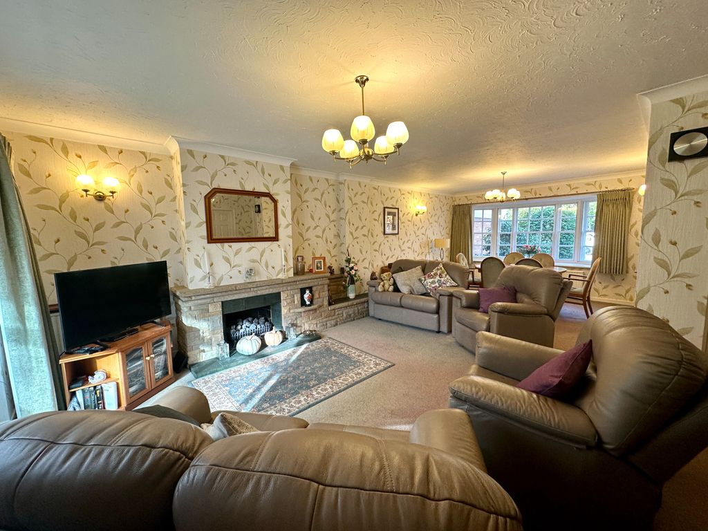 Property photo 3 of 24