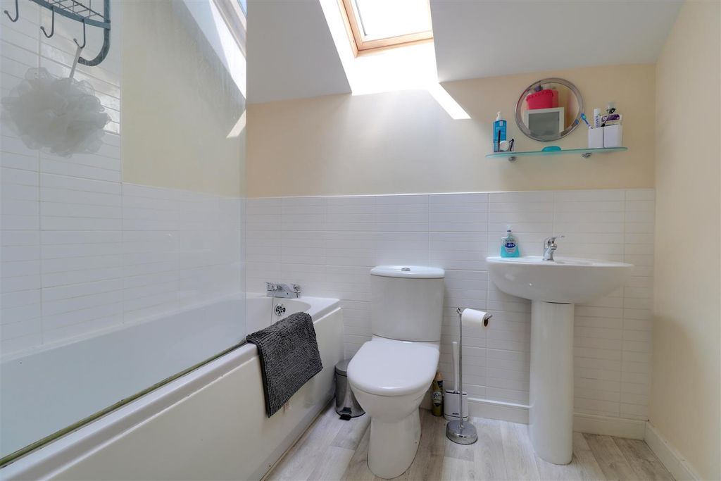 Additional image 12 of 2 bed flat for saleThe Point, Crewe Road, Alsager ST7
