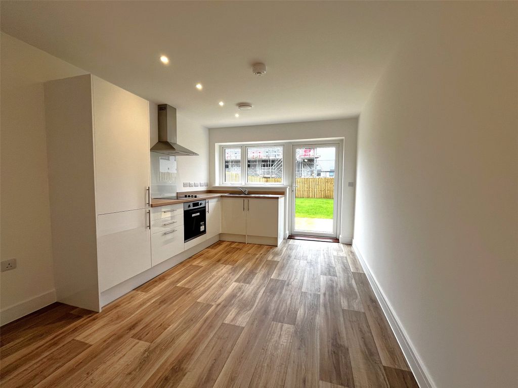 Property photo 3 of 10 Picture No. 17