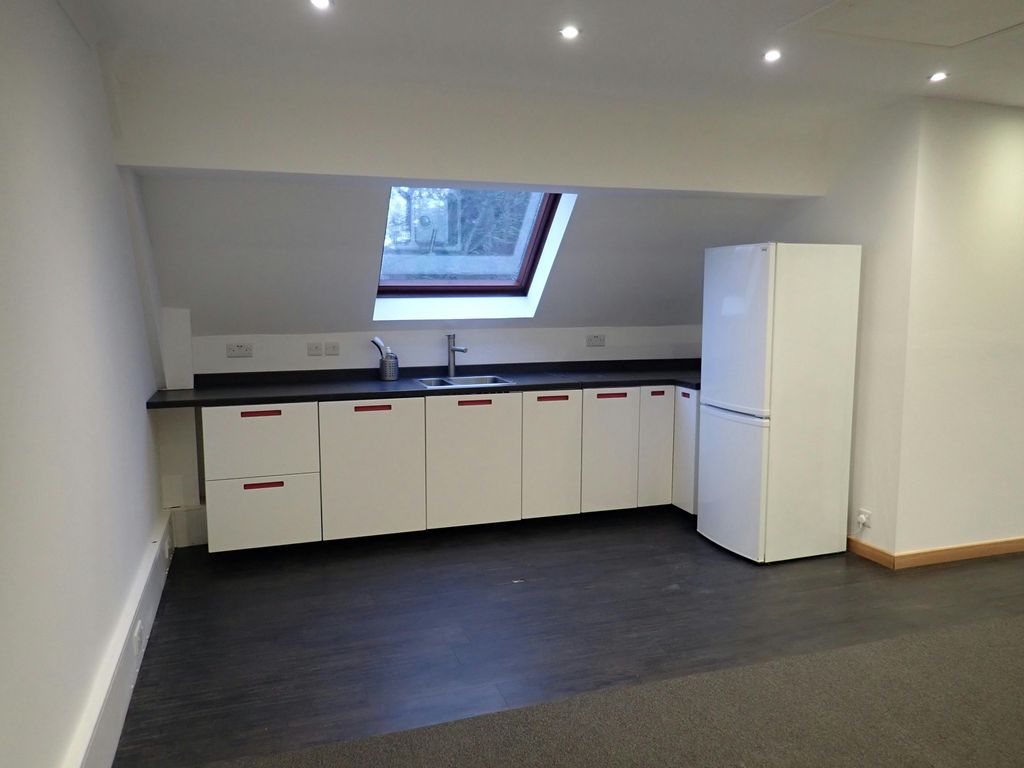 Property photo 2 of 7 Pc160008.Jpg