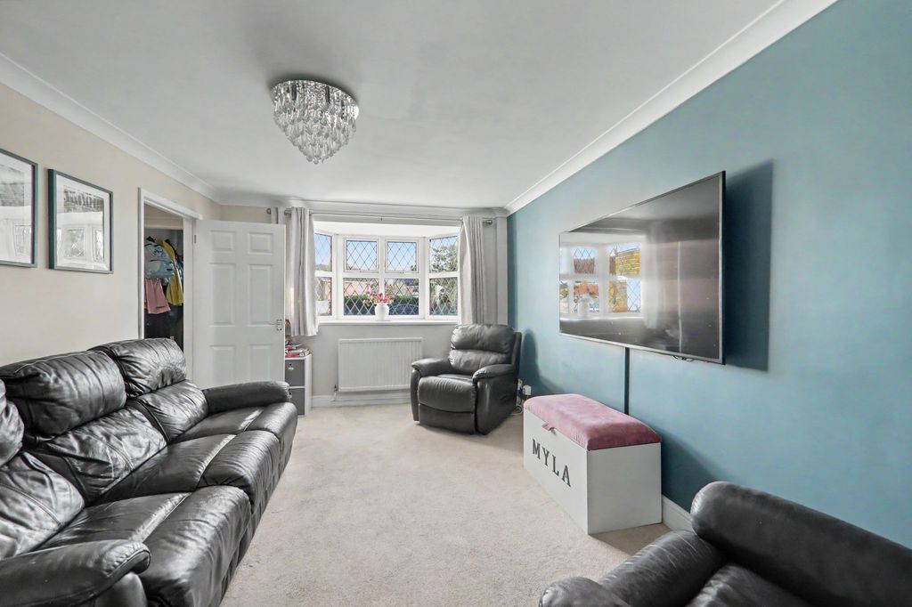 Property photo 2 of 15