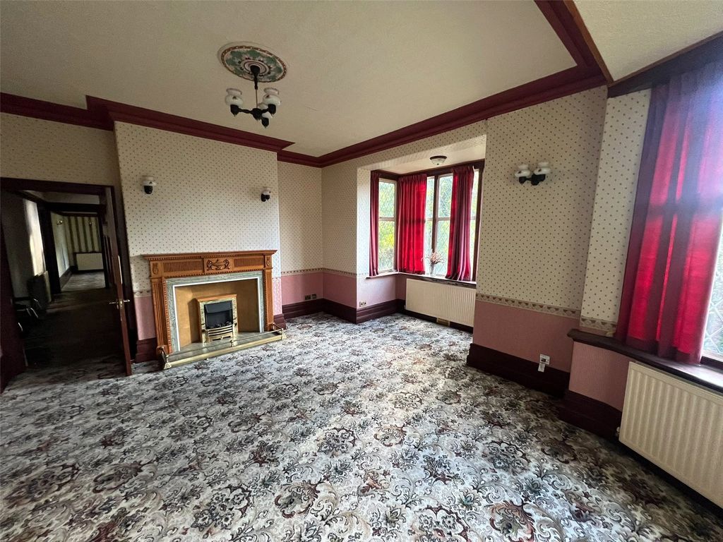 Property photo 3 of 34 Picture No. 27