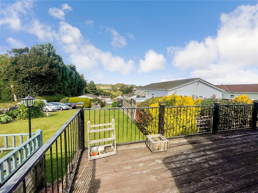 Property photo 1 of 9 Views