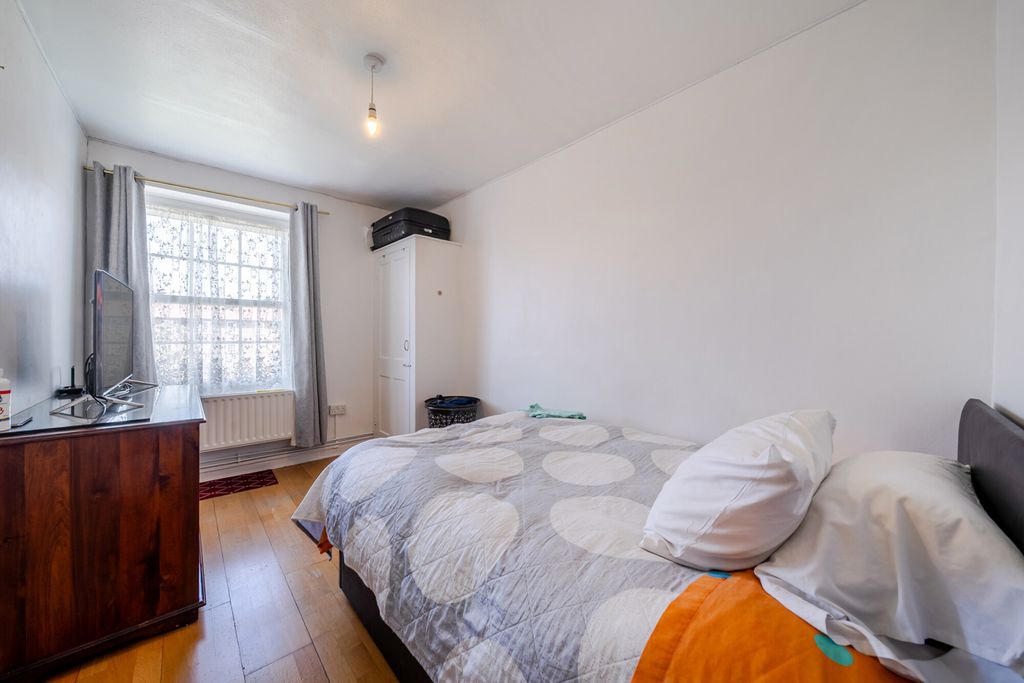 Property photo 2 of 15 1454436-10-6A02F5...
