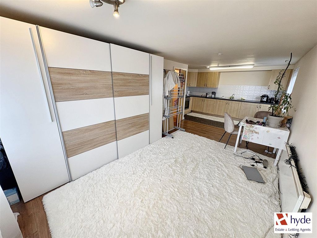 Property photo 3 of 12 Img_8137.Jpg