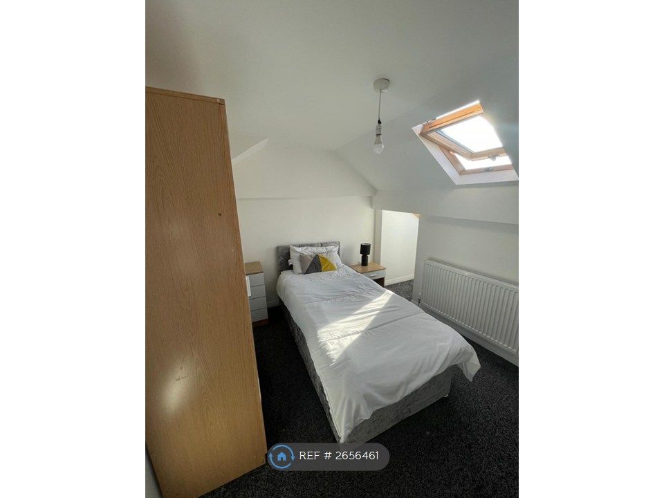 Property photo 1 of 15 Room 1