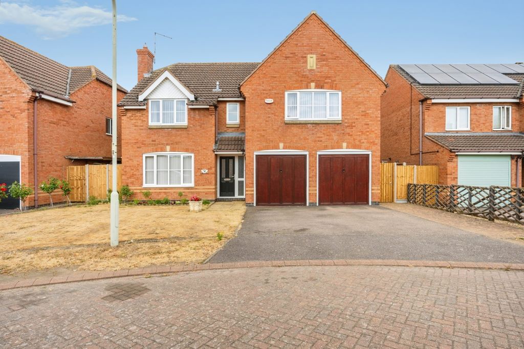 Property photo 1 of 24 Pbox-Img.Jpg