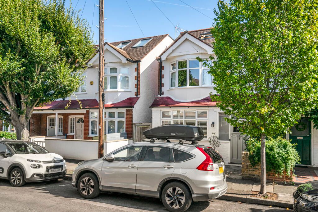 Property photo 2 of 17