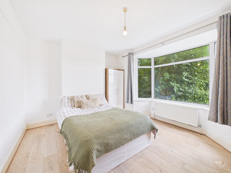 Property photo 1 of 13 Photo 5