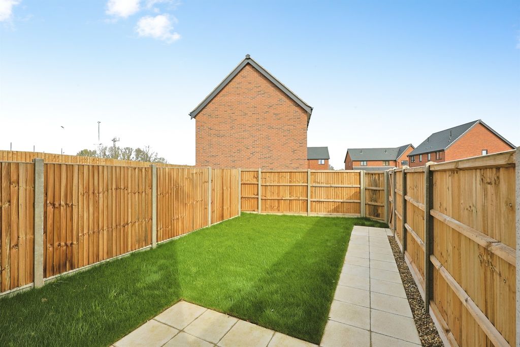 Property photo 3 of 14