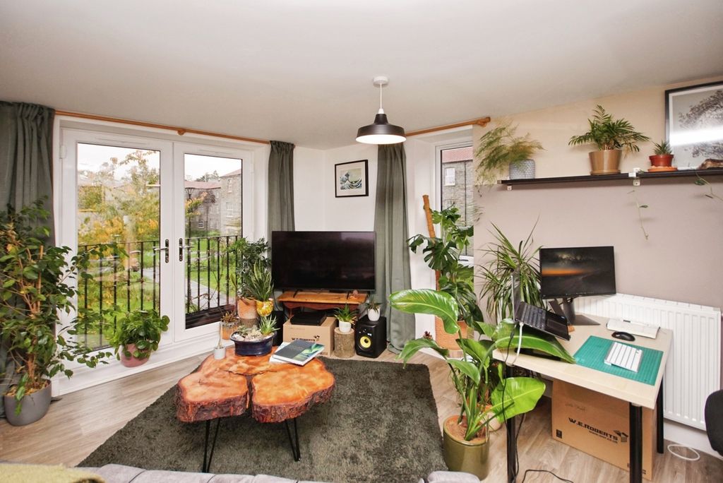 Property photo 2 of 16 Photo