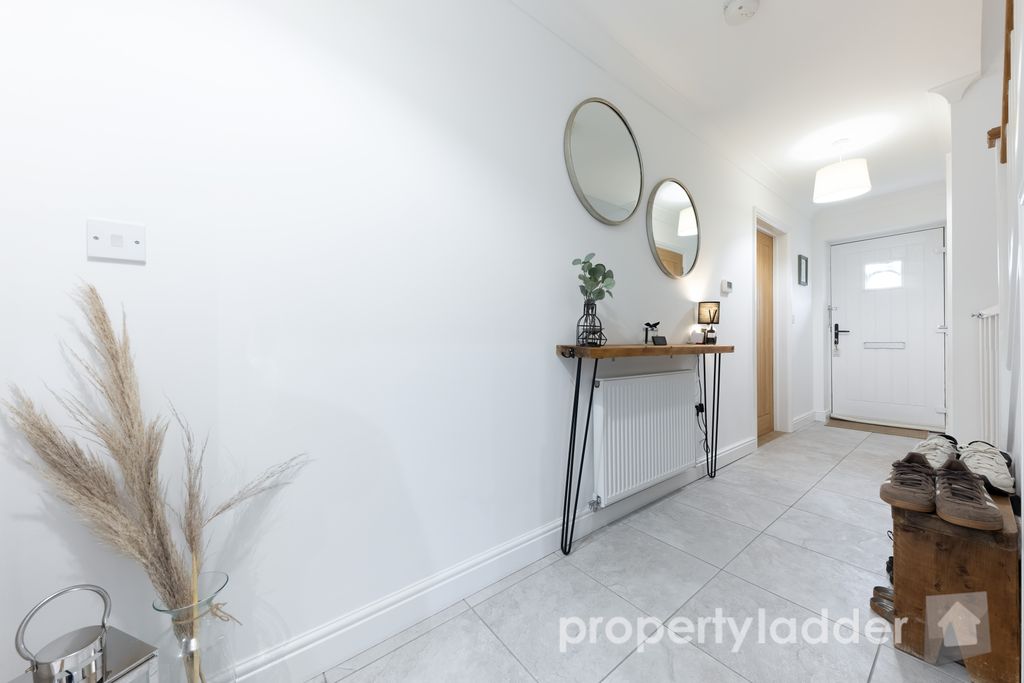 Property photo 2 of 29 Pl-19