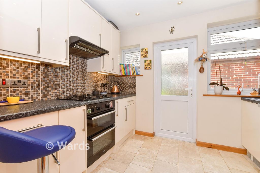 Property photo 1 of 18 Kitchen