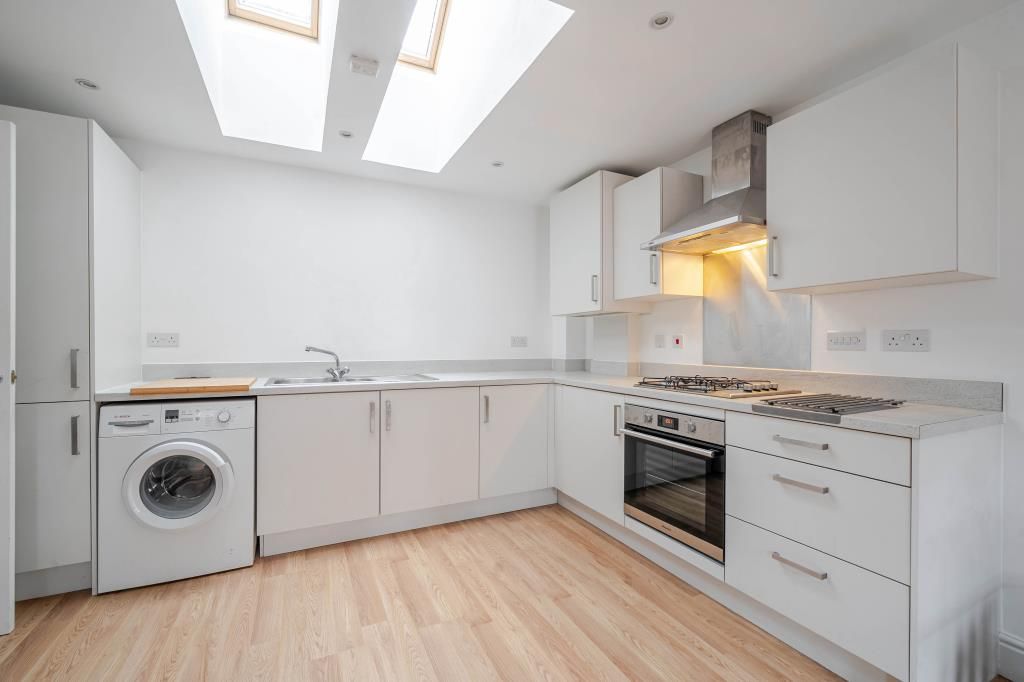 Property photo 2 of 19 Kitchen/Reception