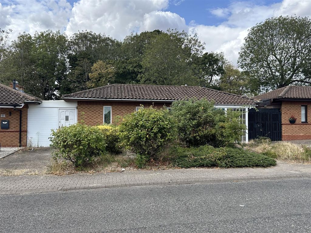 Property photo 1 of 8