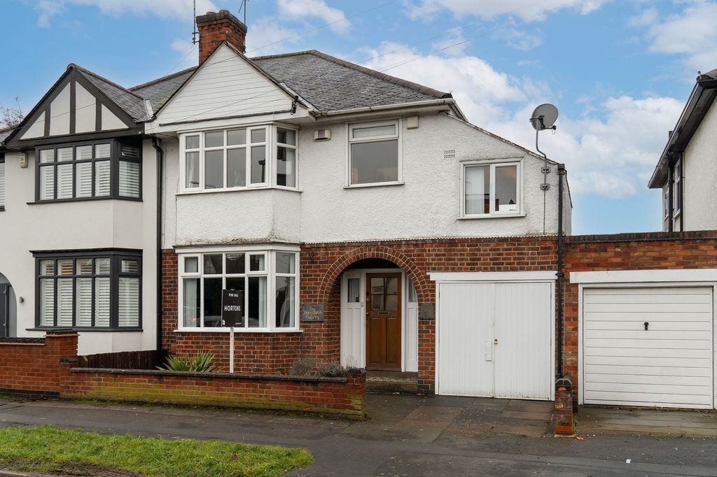 Property photo 1 of 24