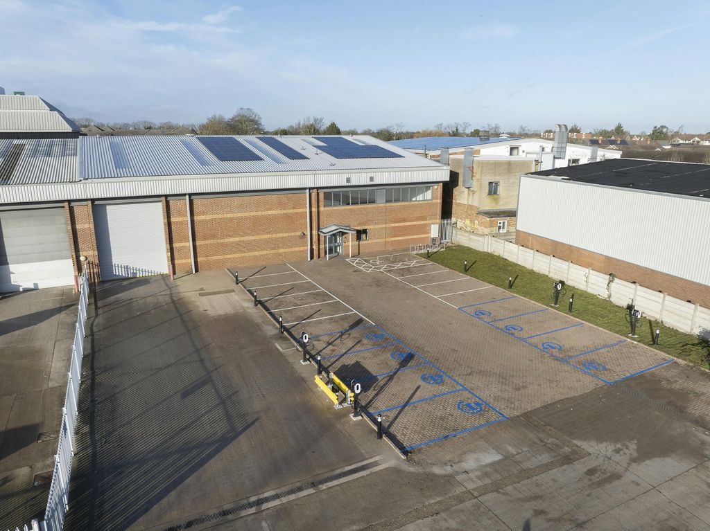 Property photo 1 of 10 External 1.Jpg