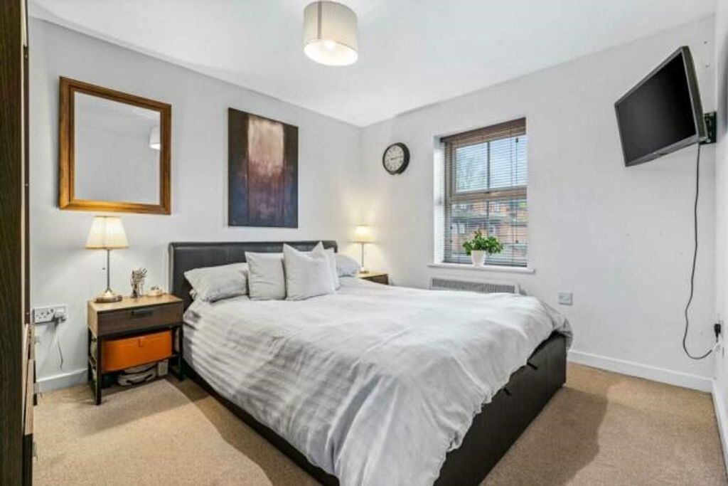 Property photo 3 of 8