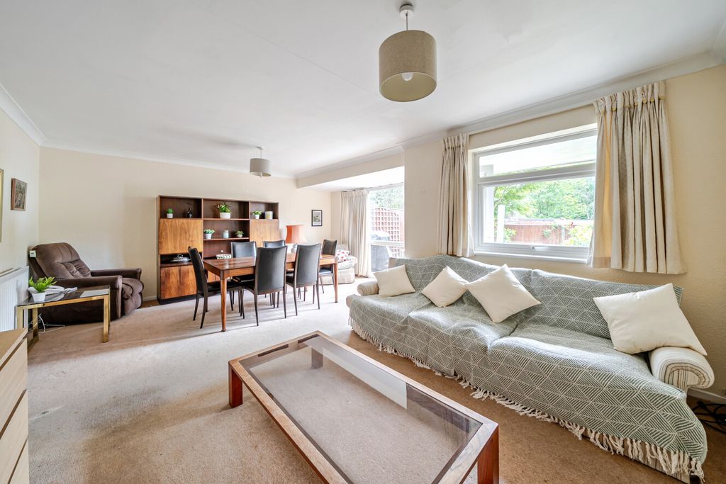 Property photo 3 of 14 1448877-9-69Fc6c8...